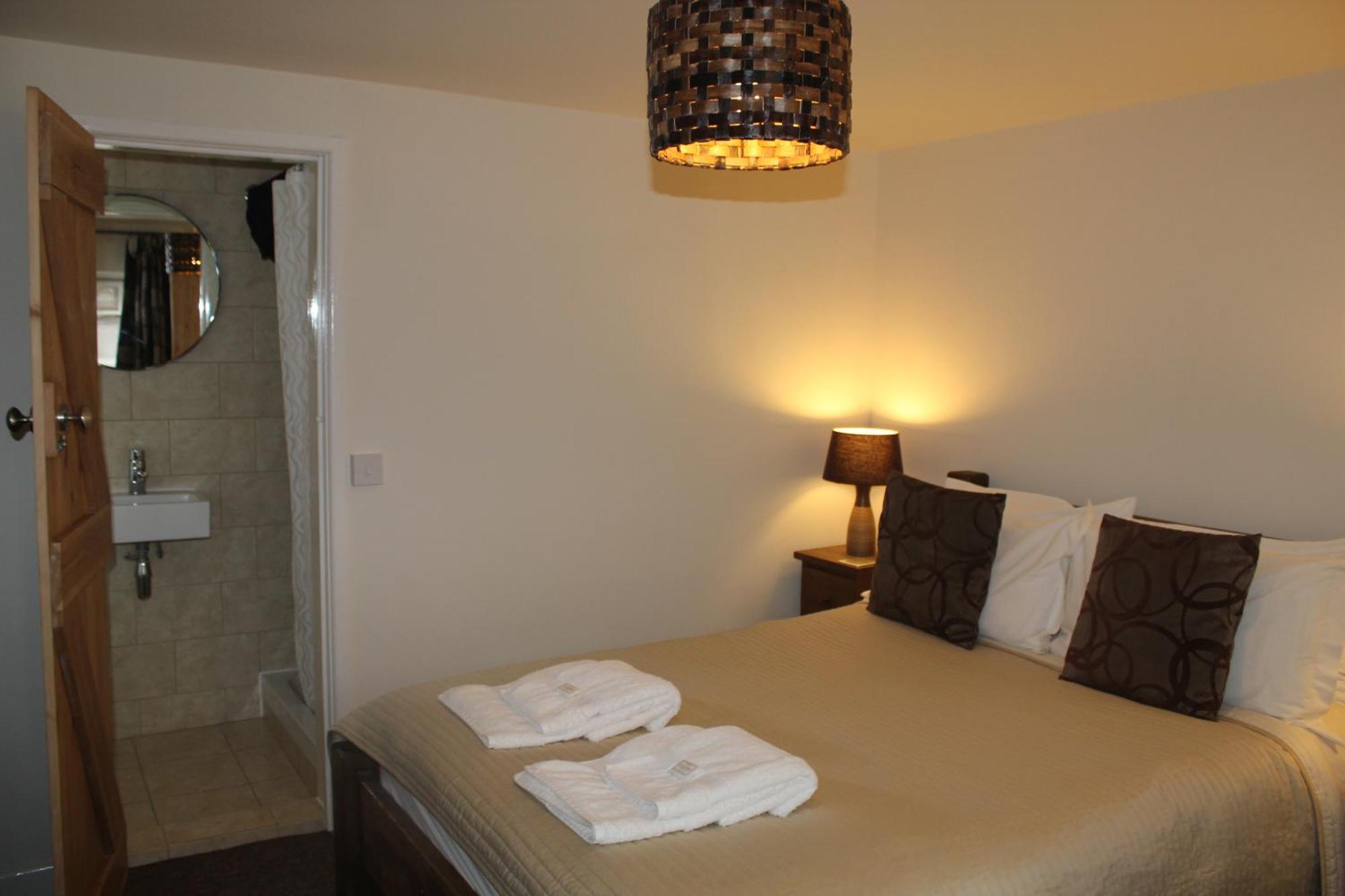 לינה וארוחת בוקר Winterbourne The Coach House חדר תמונה